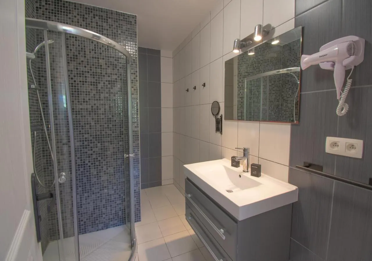 Le Mimosa 4 Pers 80 M2 Shared Pool Apartment Saint-Cezaire-sur-Siagne