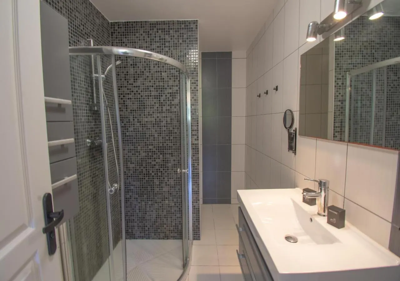 Le Mimosa 4 Pers 80 M2 Shared Pool Apartment Saint-Cezaire-sur-Siagne
