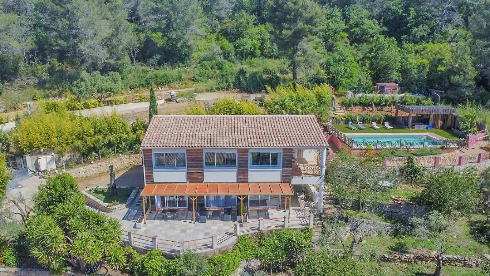 Le Mimosa 4 Pers 80 M2 Shared Pool Apartment Saint-Cezaire-sur-Siagne France